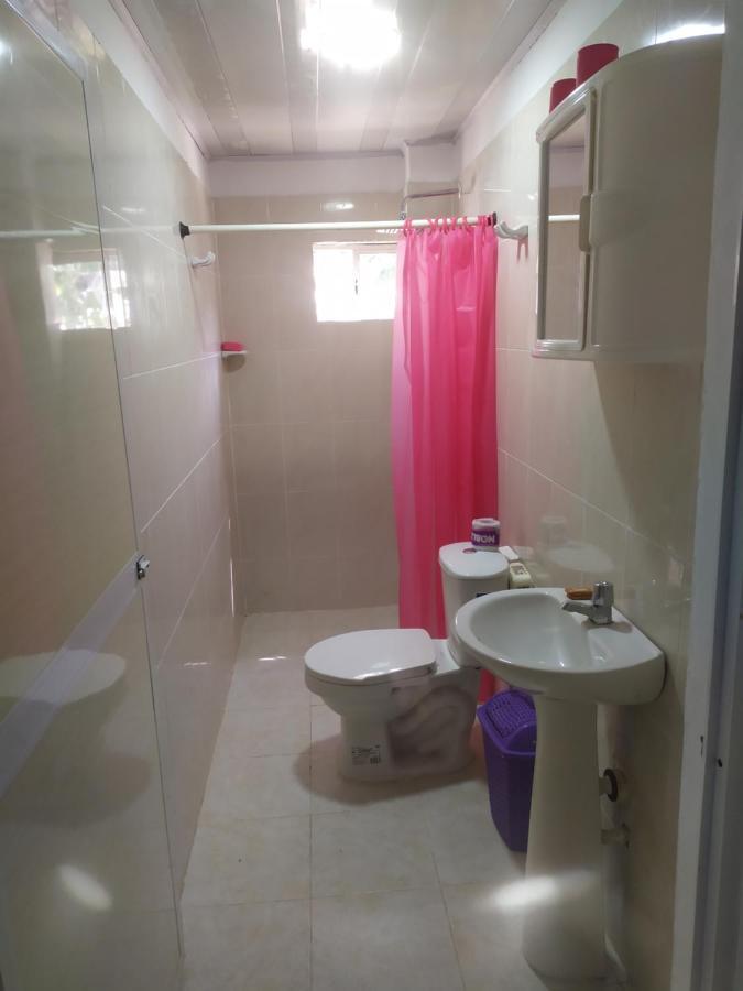 פאלומינו Hostal La Sierra Nevada מראה חיצוני תמונה