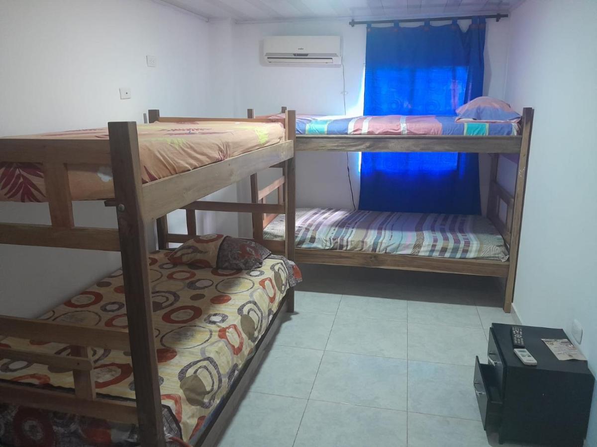 פאלומינו Hostal La Sierra Nevada מראה חיצוני תמונה