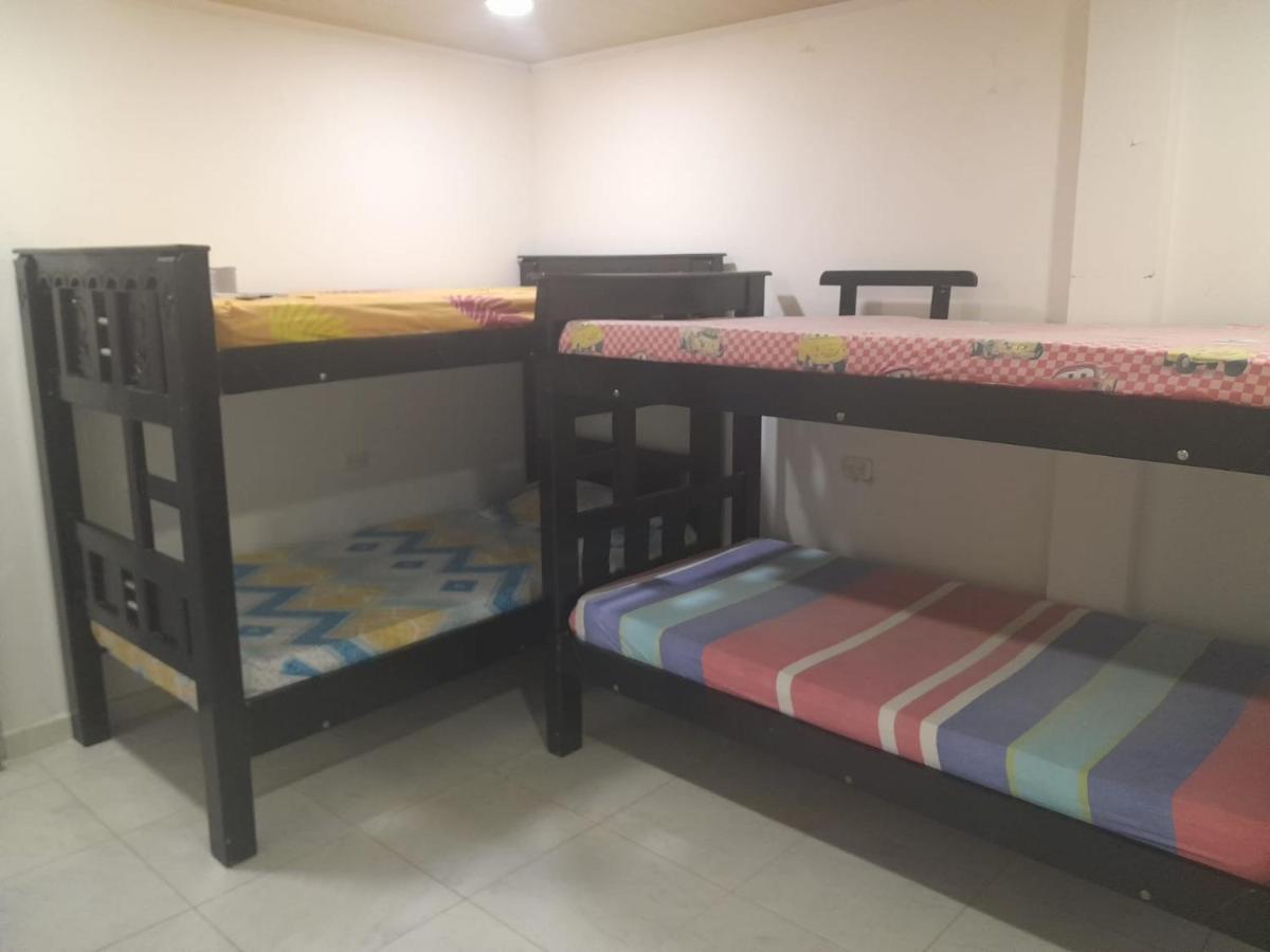 פאלומינו Hostal La Sierra Nevada מראה חיצוני תמונה