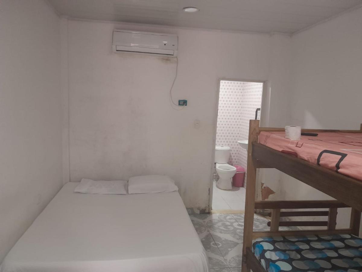 פאלומינו Hostal La Sierra Nevada מראה חיצוני תמונה