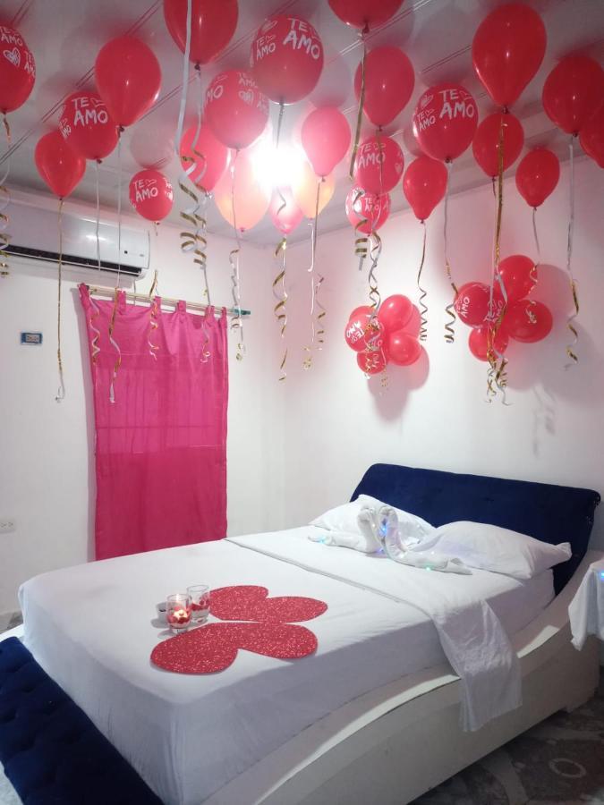 פאלומינו Hostal La Sierra Nevada מראה חיצוני תמונה