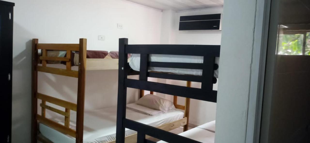 פאלומינו Hostal La Sierra Nevada מראה חיצוני תמונה